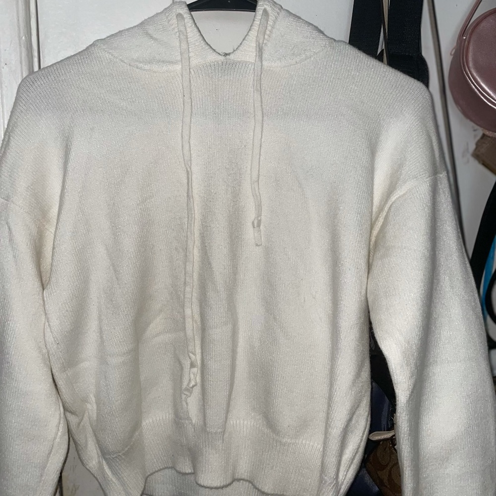 White knitted sweater